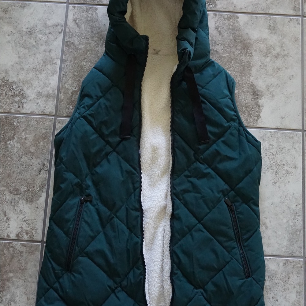 Koolaburra Green Quilted Vest with Cream Lining
